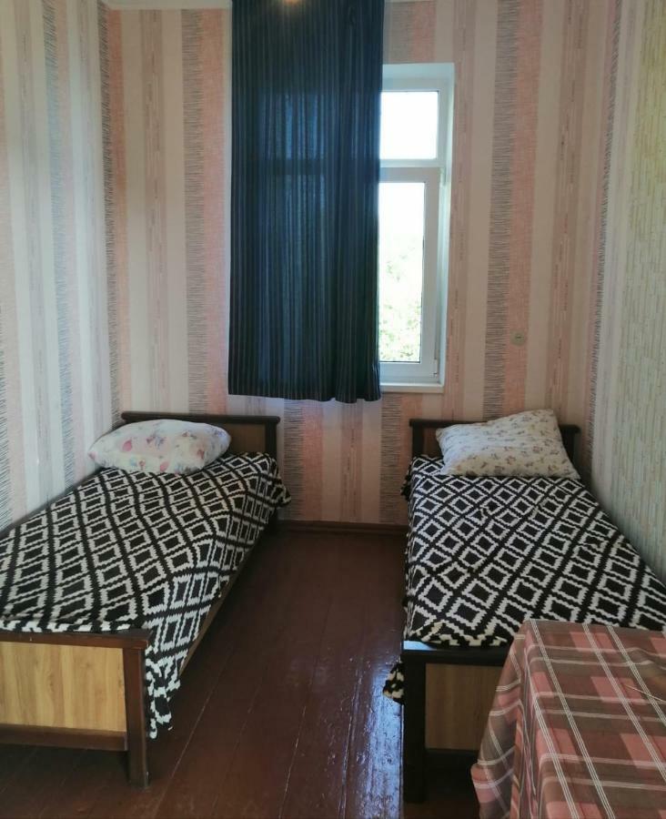 Гостевой Дом Мимоза Gagra Exterior photo